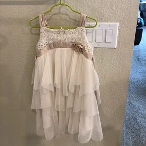 Girls dress